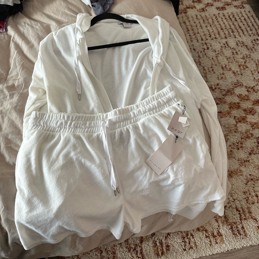 Terry cloth short and sweatshirt set